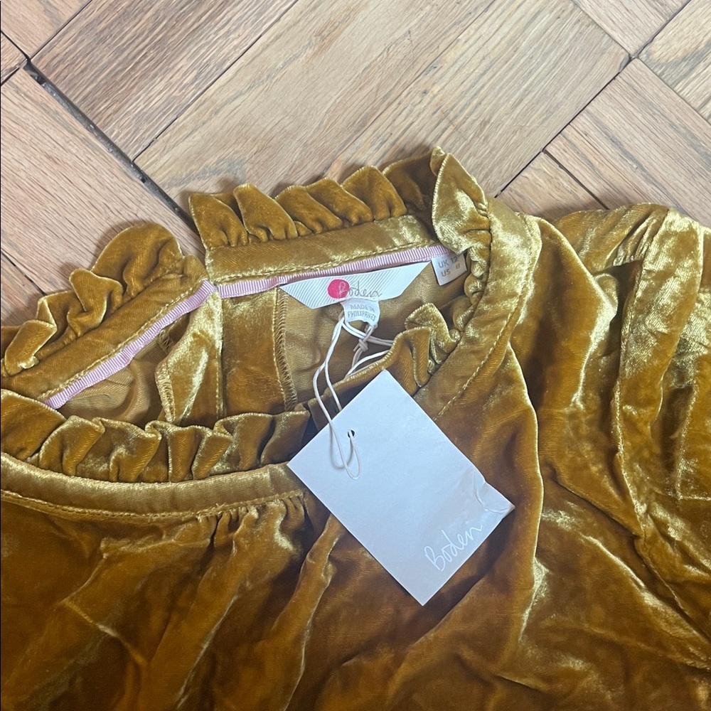Boden Mustard  crushed Velvet Blouse size 8 holiday look vintage sleeve - Picture 4 of 7